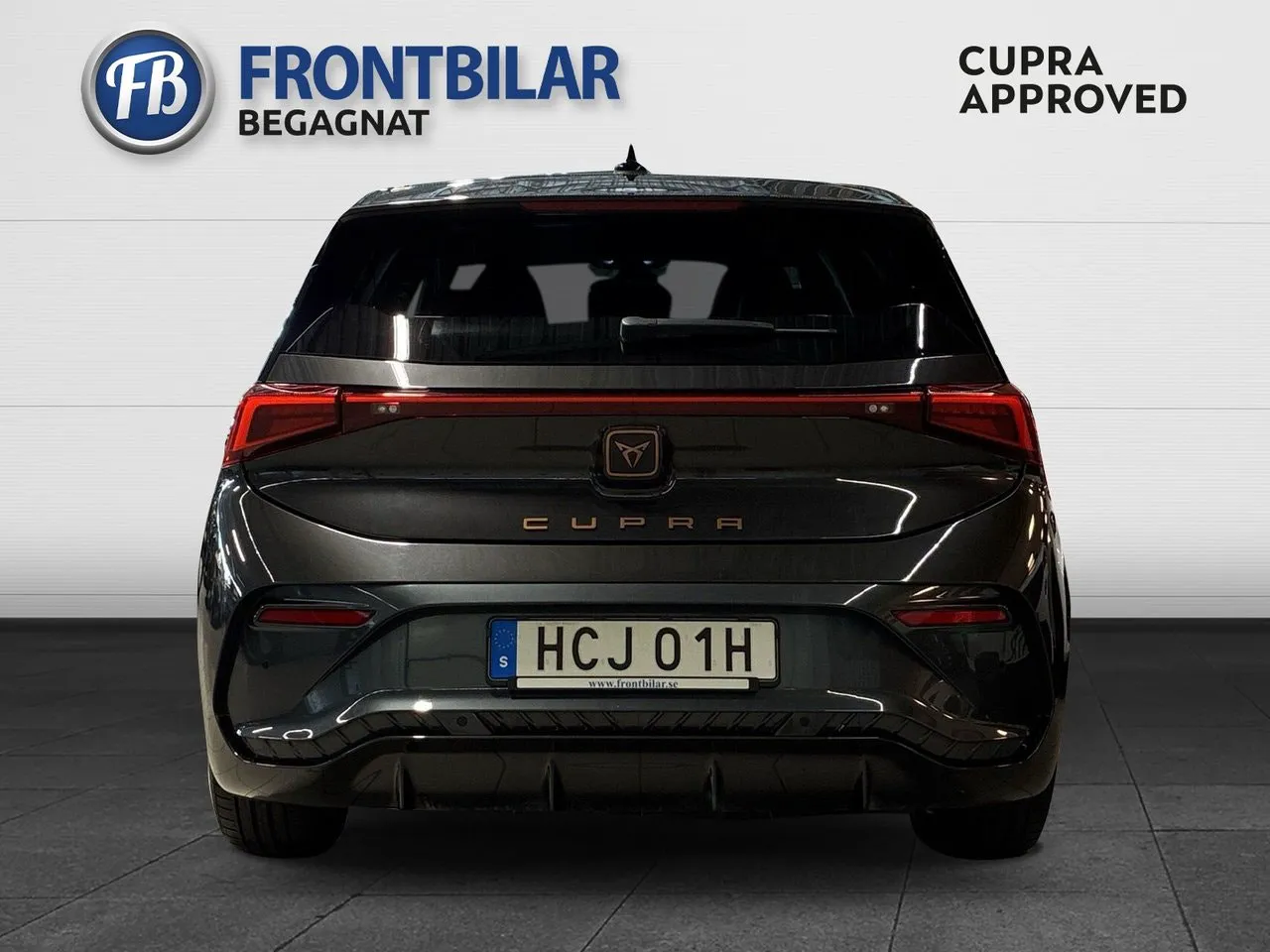 Vehicle image 7