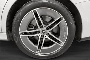 Mercedes E300 bild 12