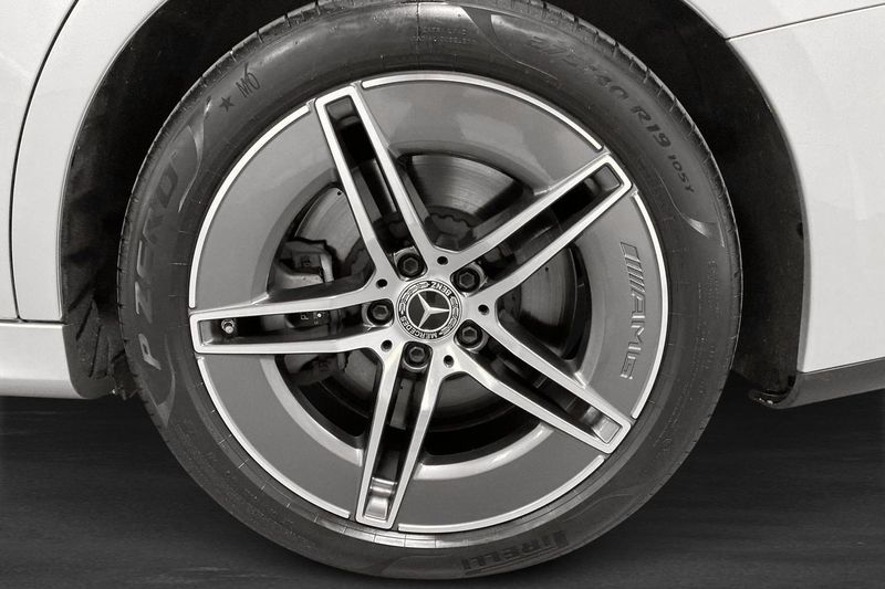 Mercedes E300 bild 12