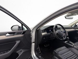 Volkswagen Passat bild 11