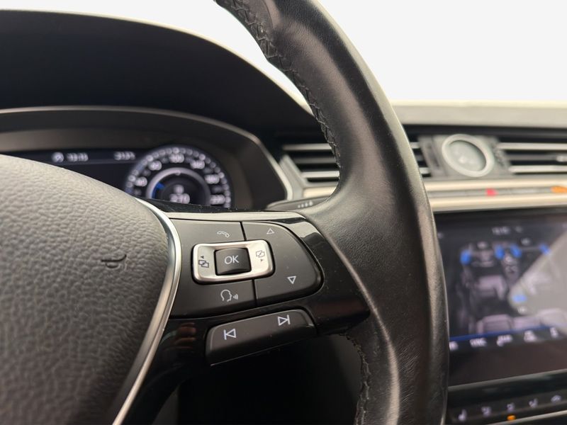 Volkswagen Passat bild 16