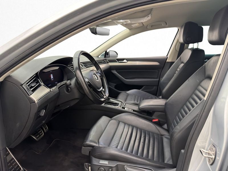 Volkswagen Passat bild 12