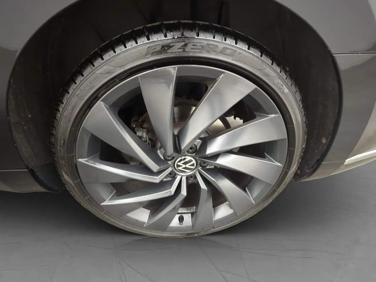 Vehicle image 30