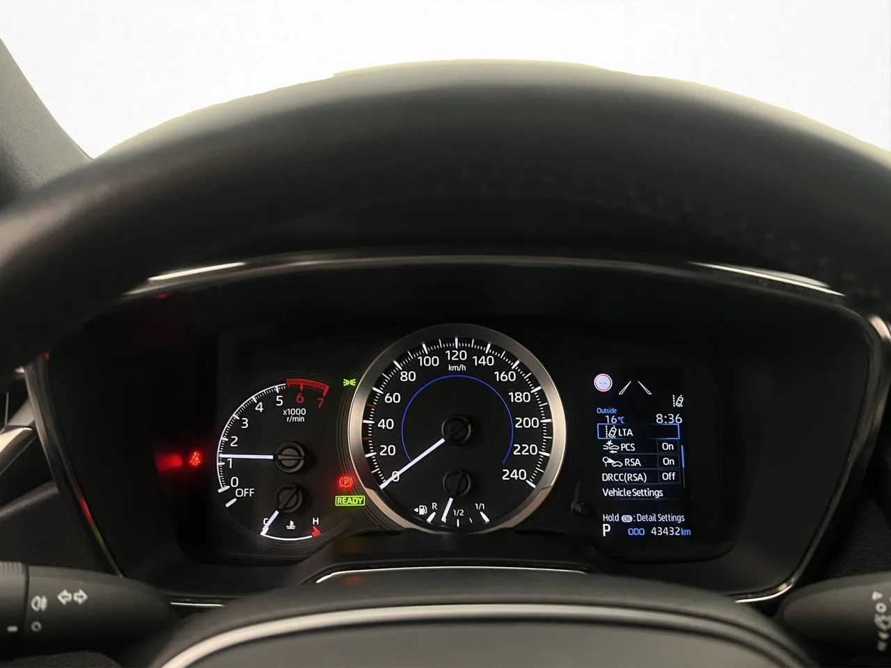 Vehicle image 14
