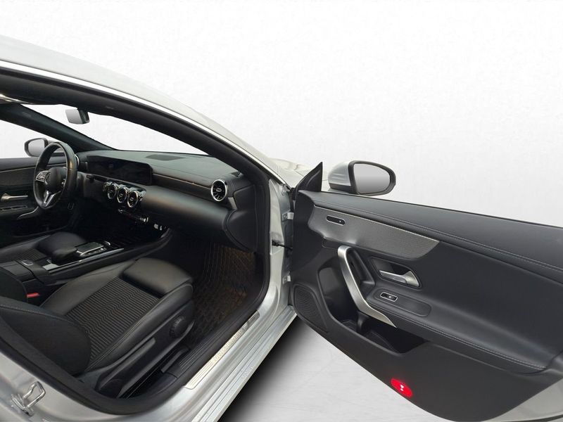 Mercedes CLA200 bild 26