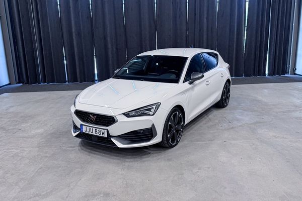 Cupra Leon Plug-in Hybrid VZ|Kamera|Keyless|Elstolar - 2021