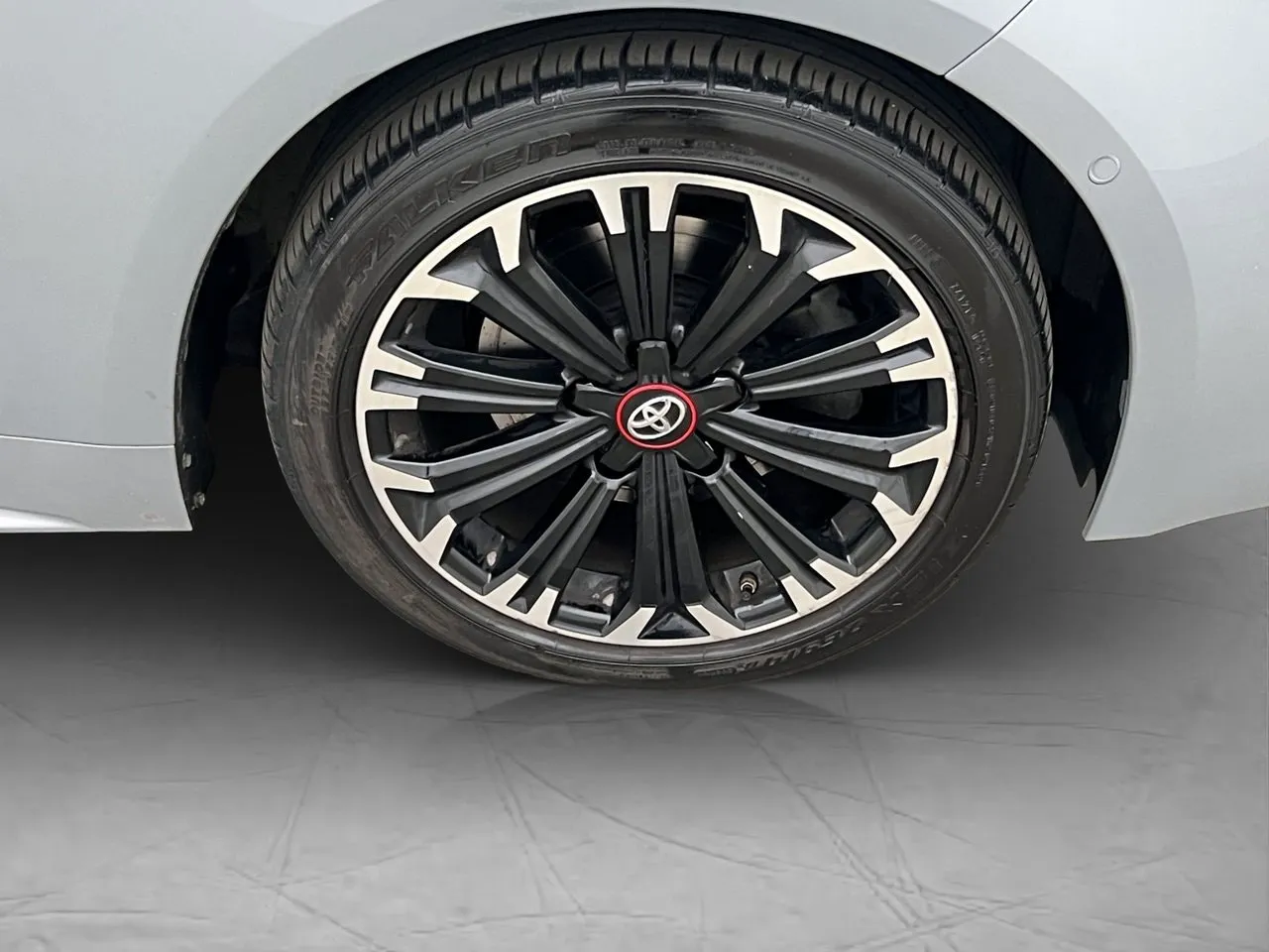 Vehicle image 9