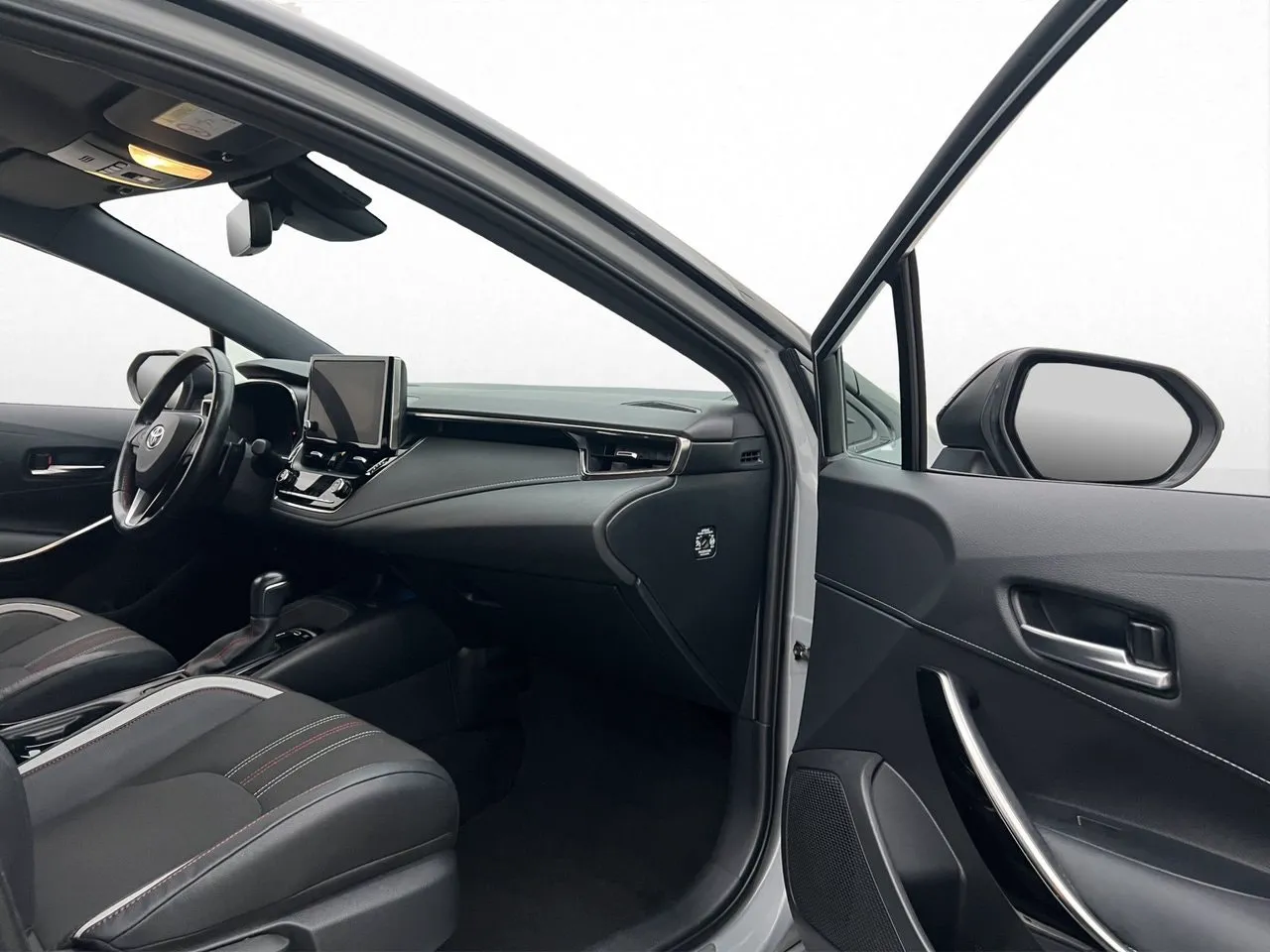 Vehicle image 14