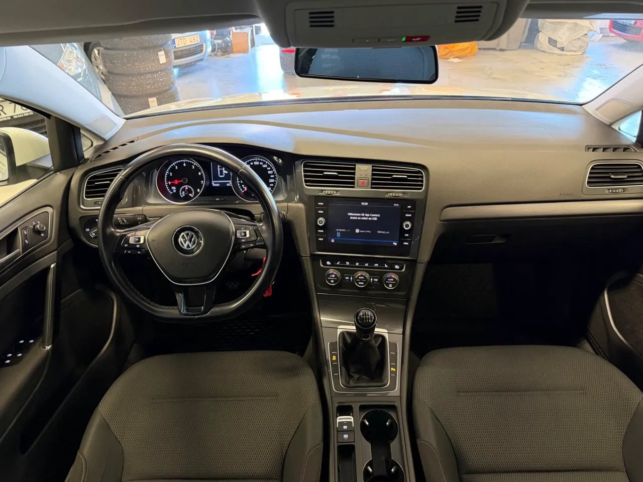 Vehicle image 21