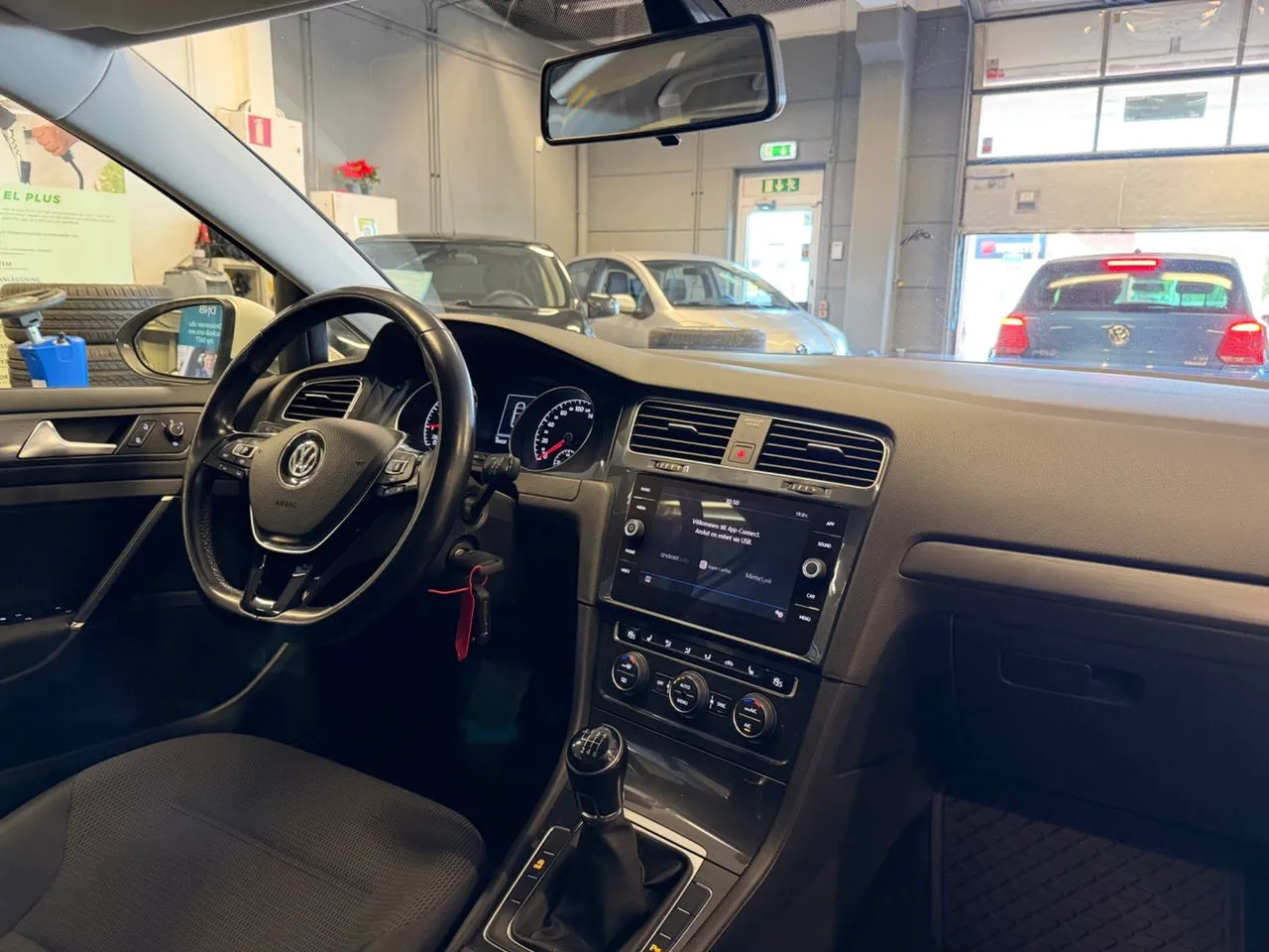 Vehicle image 20