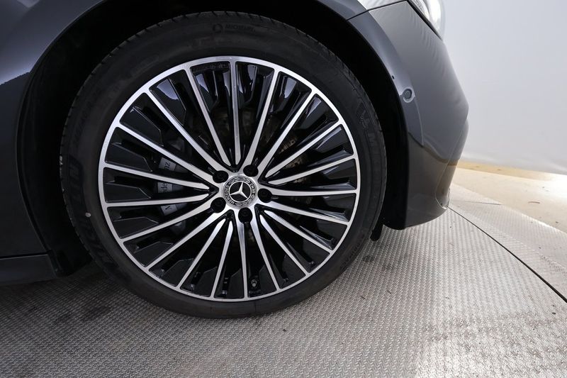 Mercedes E300 bild 15