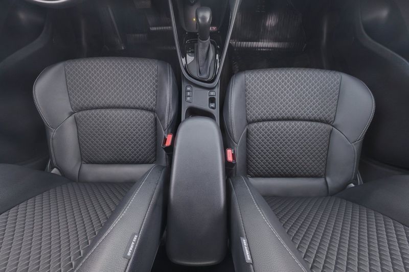 Toyota Yaris bild 14