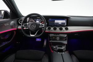 Mercedes E200 bild 14
