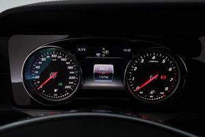 Mercedes E200 bild 19