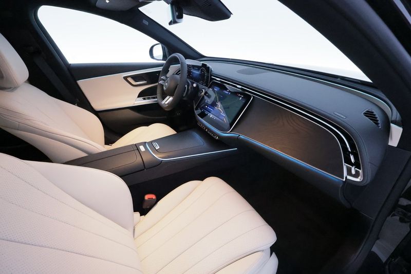 Mercedes E300 bild 14