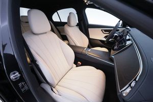 Mercedes E300 bild 15