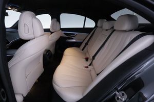Mercedes E300 bild 13