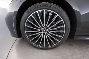 Mercedes E300 bild 24
