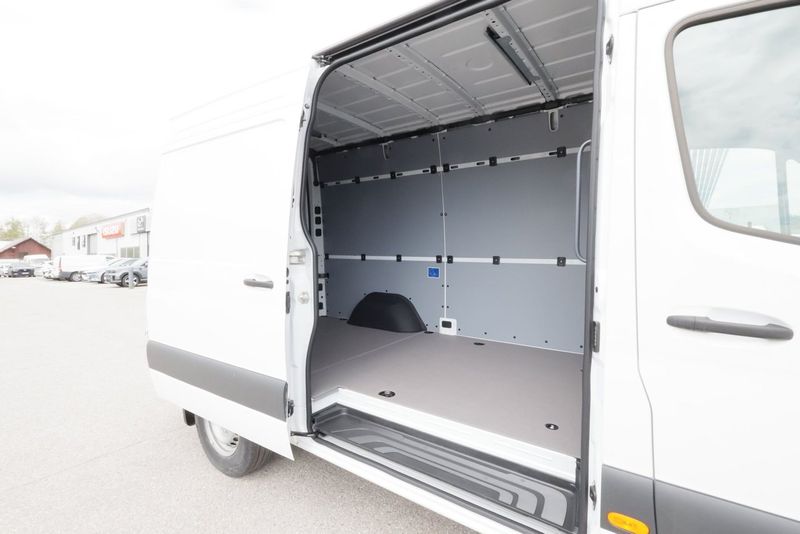 Mercedes e-Sprinter bild 9