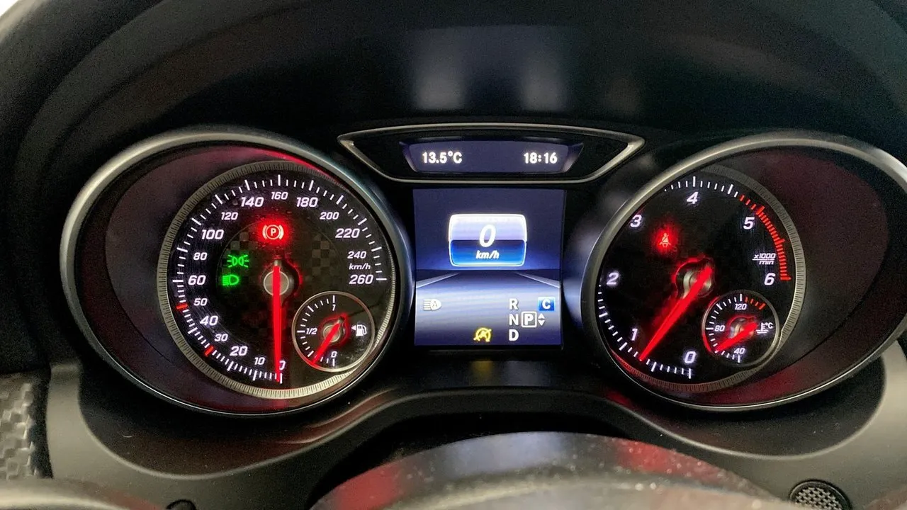 Vehicle image 16