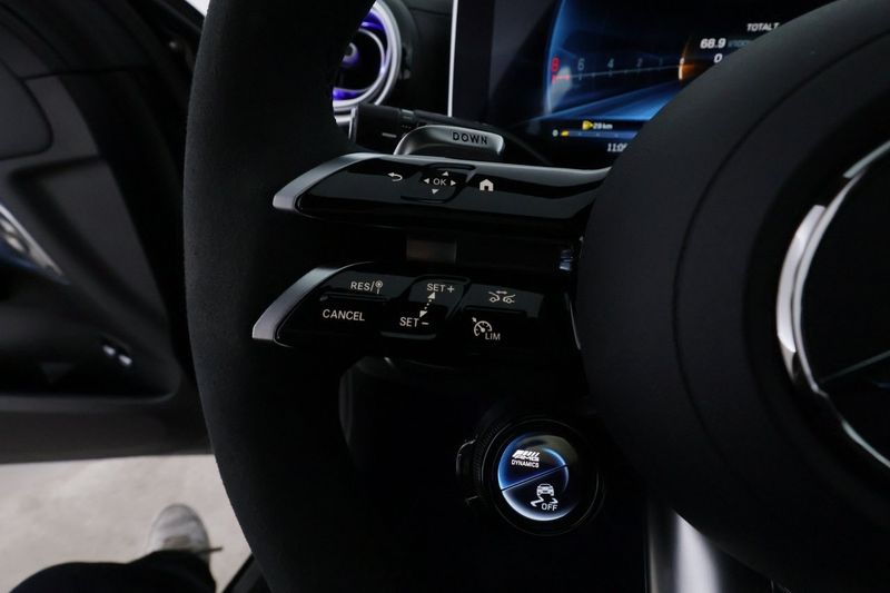 Mercedes C63 AMG bild 25