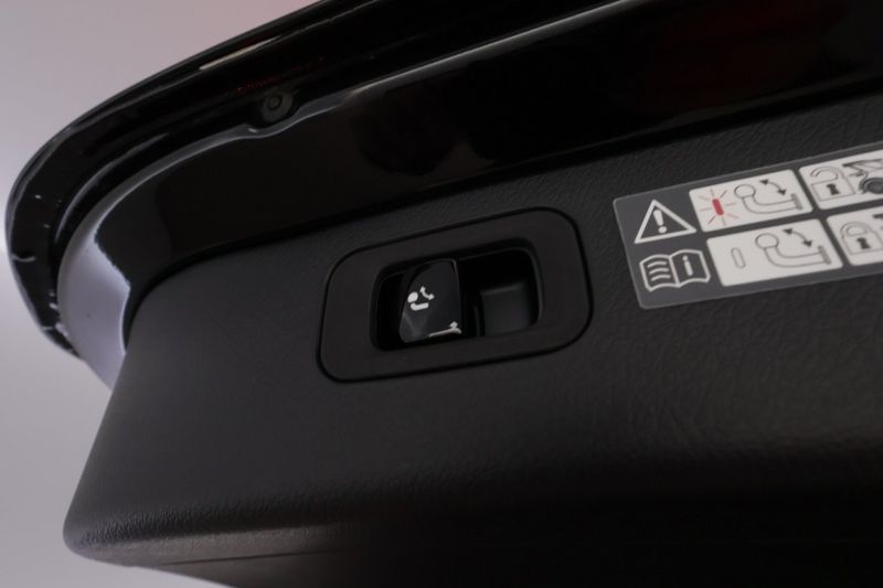 Mercedes C63 AMG bild 14