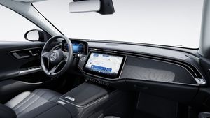 Mercedes E300 bild 15