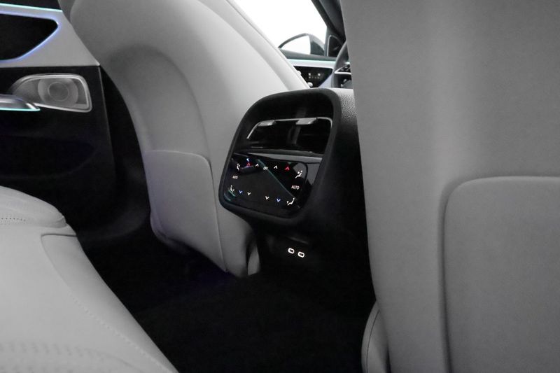 Mercedes E300 bild 18