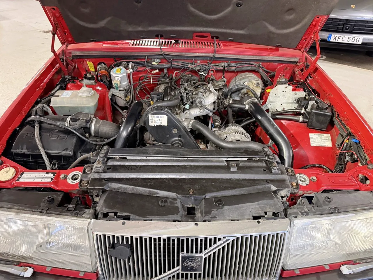 Vehicle image 16