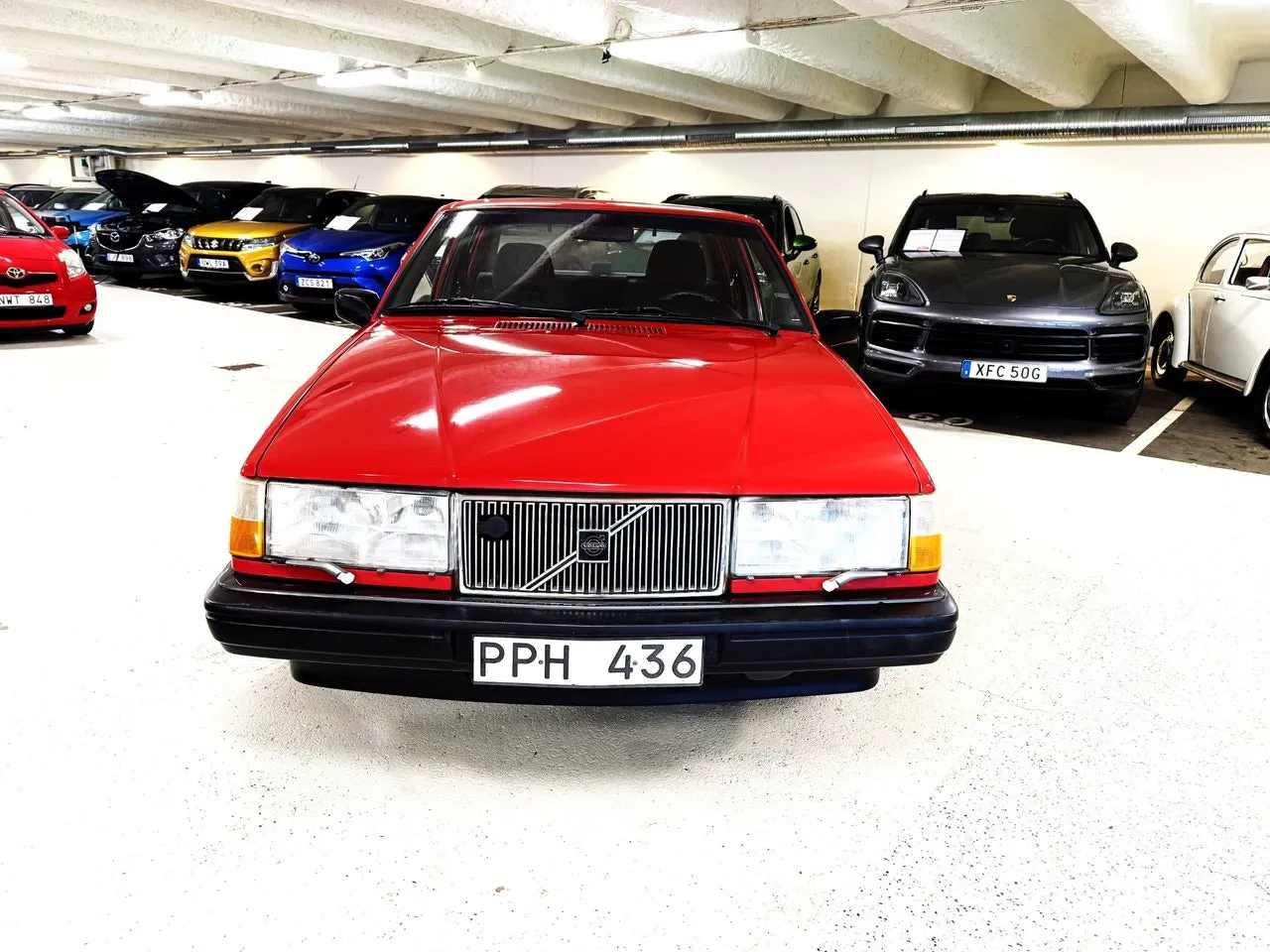 Vehicle image 6