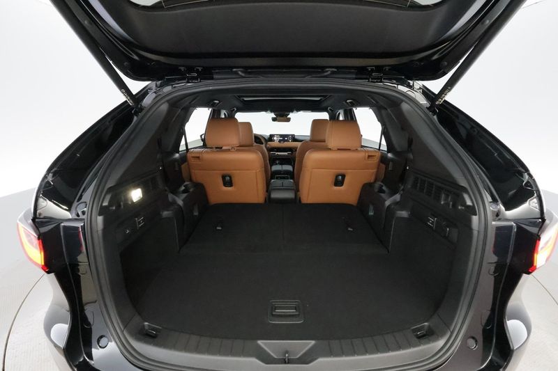 Mazda CX-80 bild 17