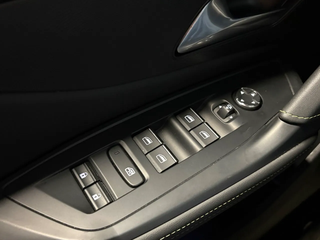 Vehicle image 21