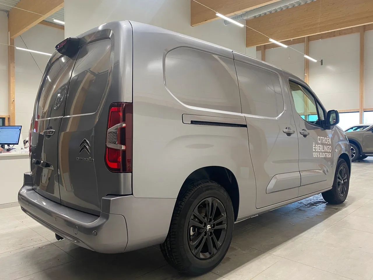 Vehicle image 2