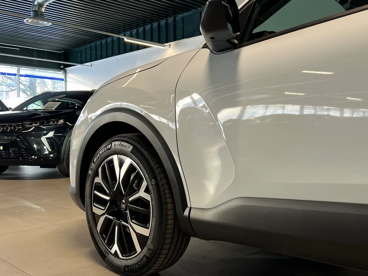 Vehicle image 21