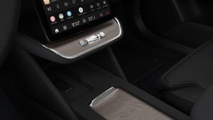 Volvo ES90 bild 18