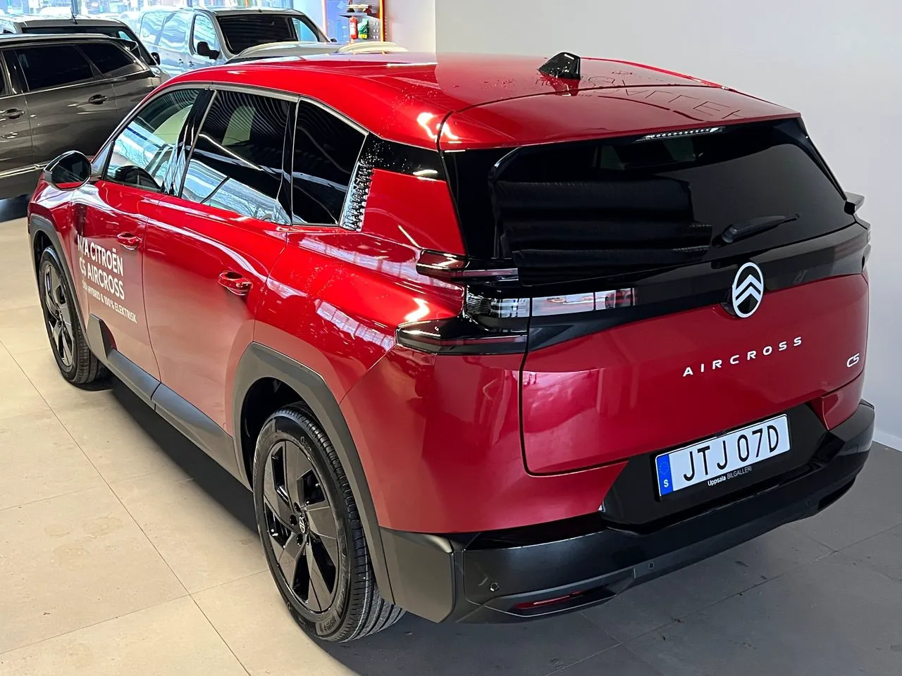 Vehicle image 21