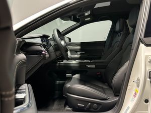 Mazda 6 bild 8
