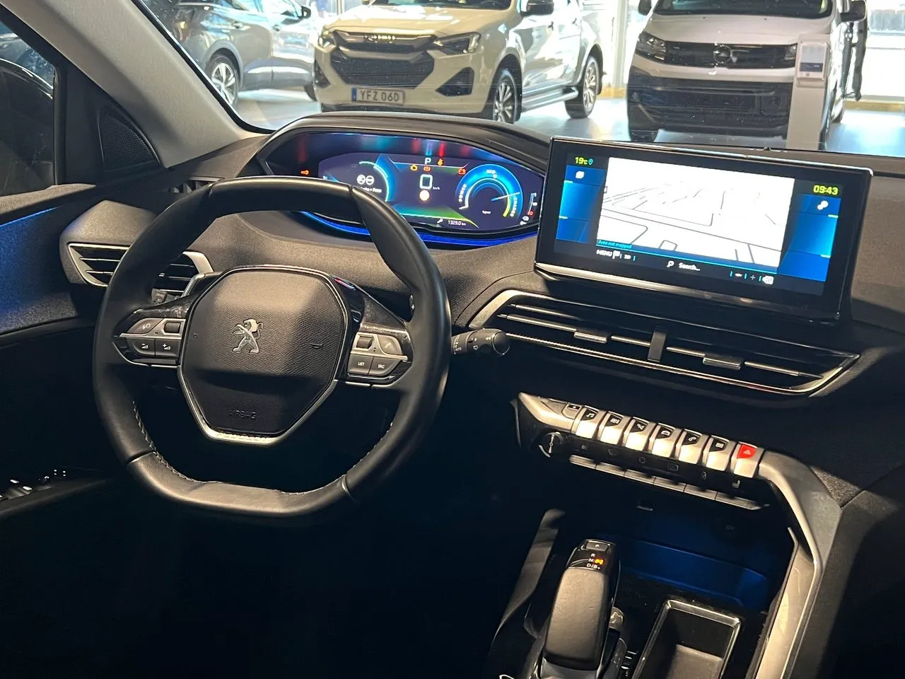 Vehicle image 19