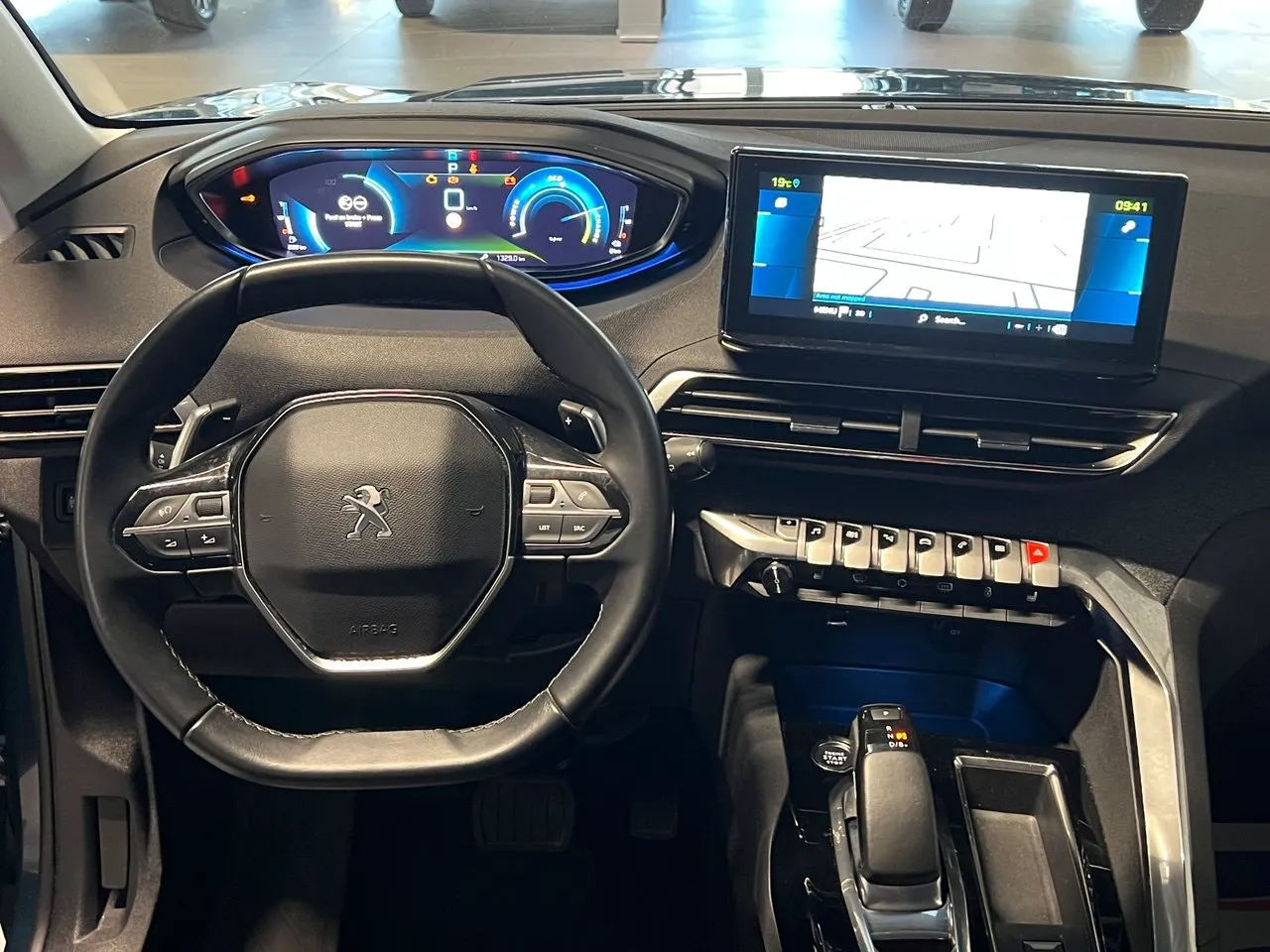 Vehicle image 15