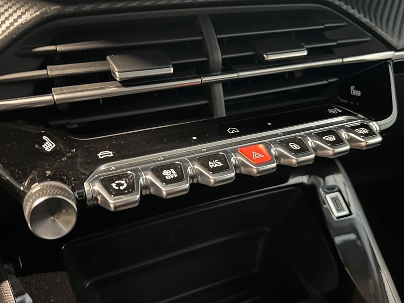 Peugeot 208 bild 13