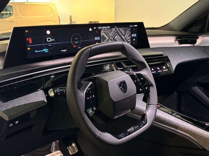Peugeot e-5008 bild 4