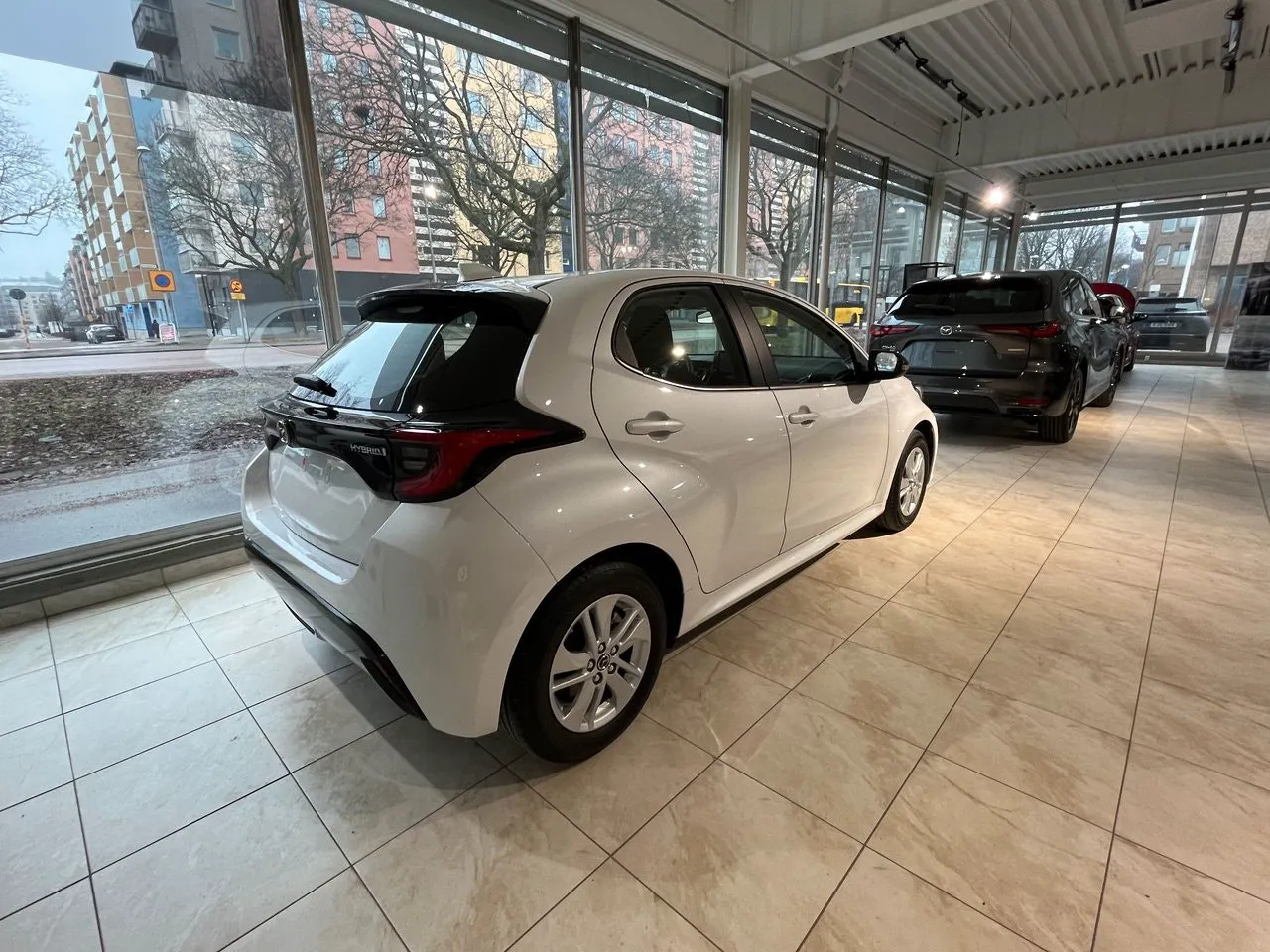Vehicle image 3