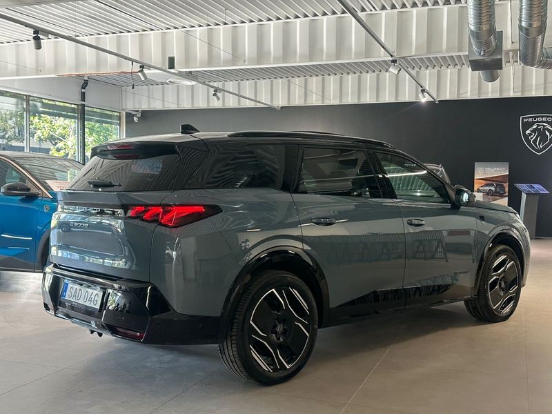Peugeot e-5008 bild 8