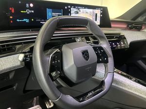 Peugeot e-5008 bild 16