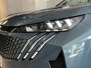Peugeot e-5008 bild 6