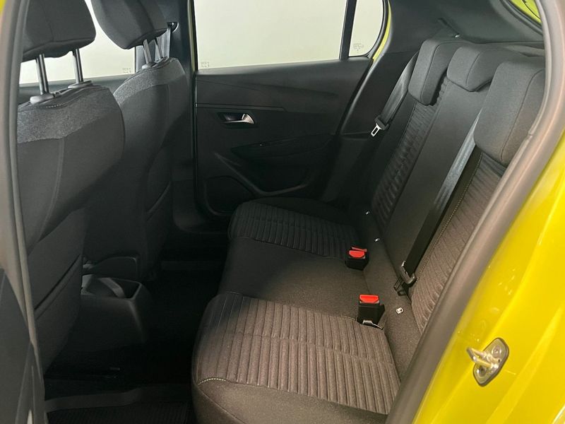 Peugeot 208 bild 11