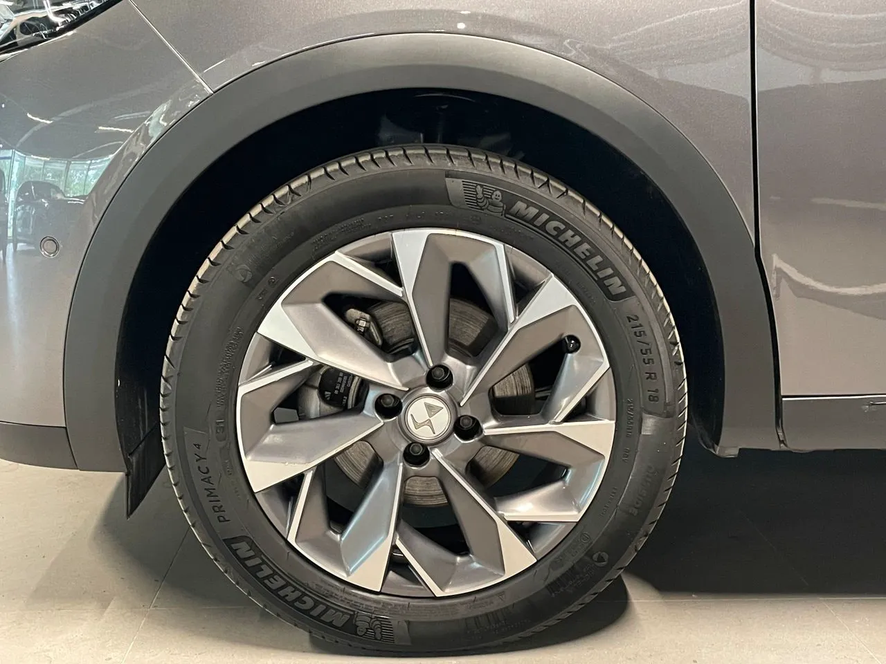 Vehicle image 20