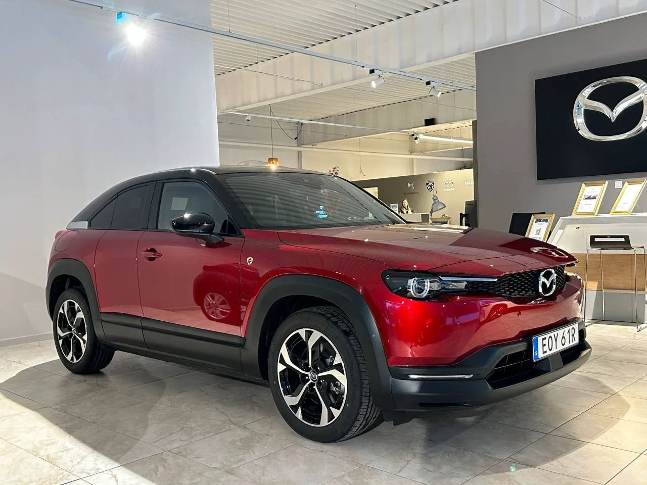 Vehicle image 1