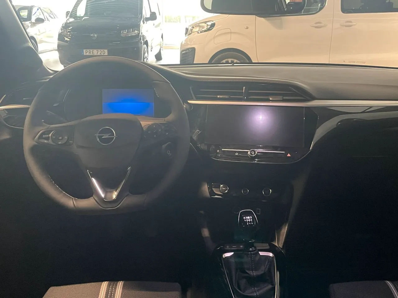Vehicle image 14