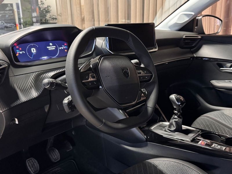 Peugeot 208 bild 7